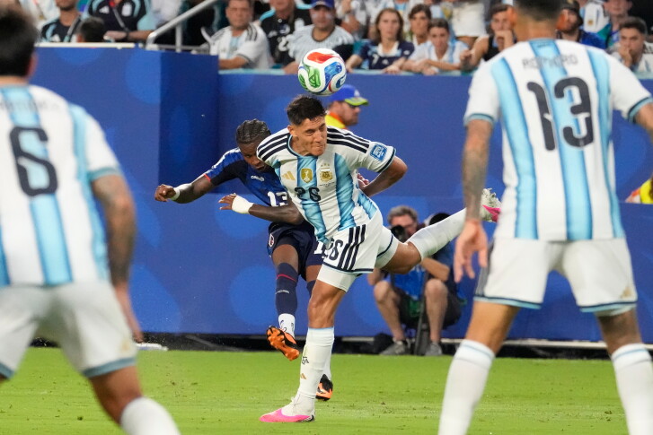 Argentina goalkeeper Emiliano Martínez makes a save against Spain during the second half of the World Cup final soccer match between Spain and Argentina in East Rutherford, N.J., near New York, Sunday, July 19, 2026. (Frank Gunn/The Canadian Press via AP)